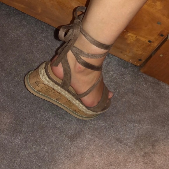 Sandals - Picture 6 of 7